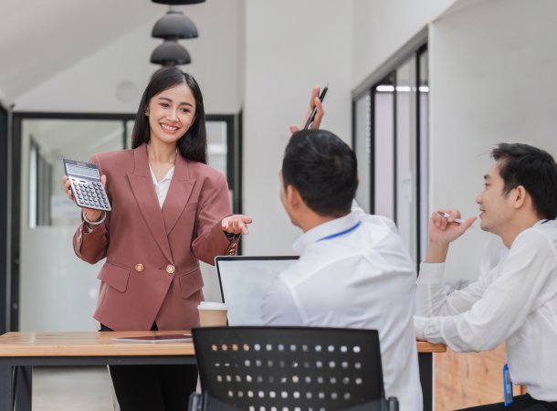 About Stronghold Advice Wealth